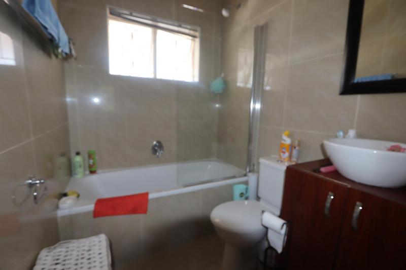 To Let 1 Bedroom Property for Rent in Rosebank Western Cape